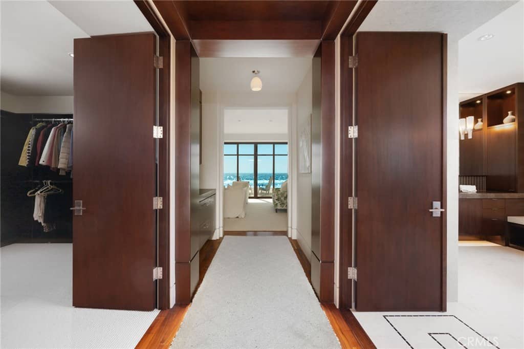 2826 The Strand Hermosa Beach CA 90254