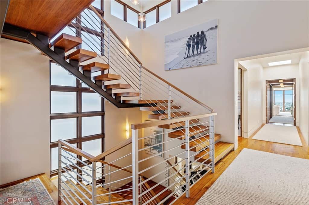 2826 The Strand Hermosa Beach CA 90254