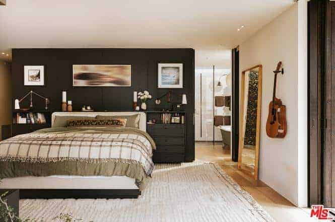6709 Zumirez Drive Malibu CA 90265