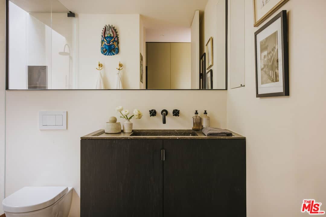 6709 Zumirez Drive Malibu CA 90265