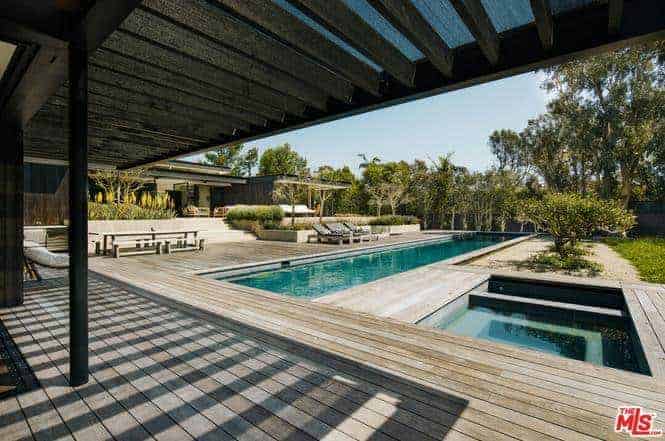 6709 Zumirez Drive Malibu CA 90265