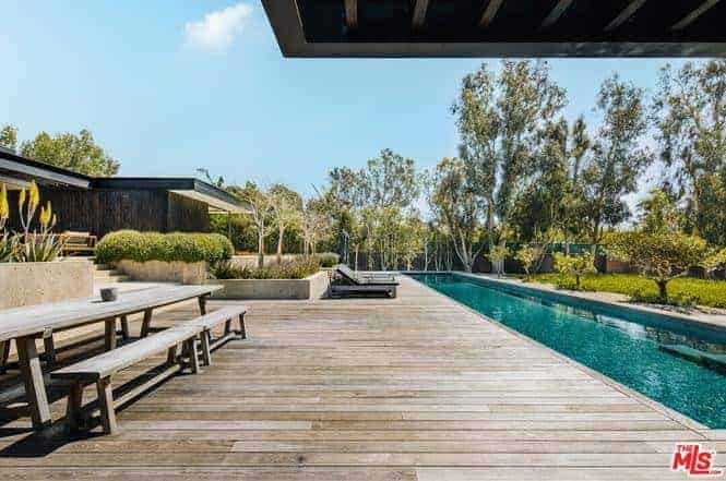 6709 Zumirez Drive Malibu CA 90265