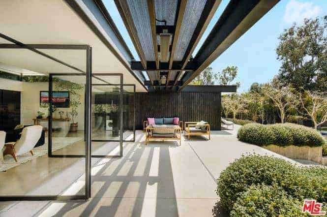 6709 Zumirez Drive Malibu CA 90265