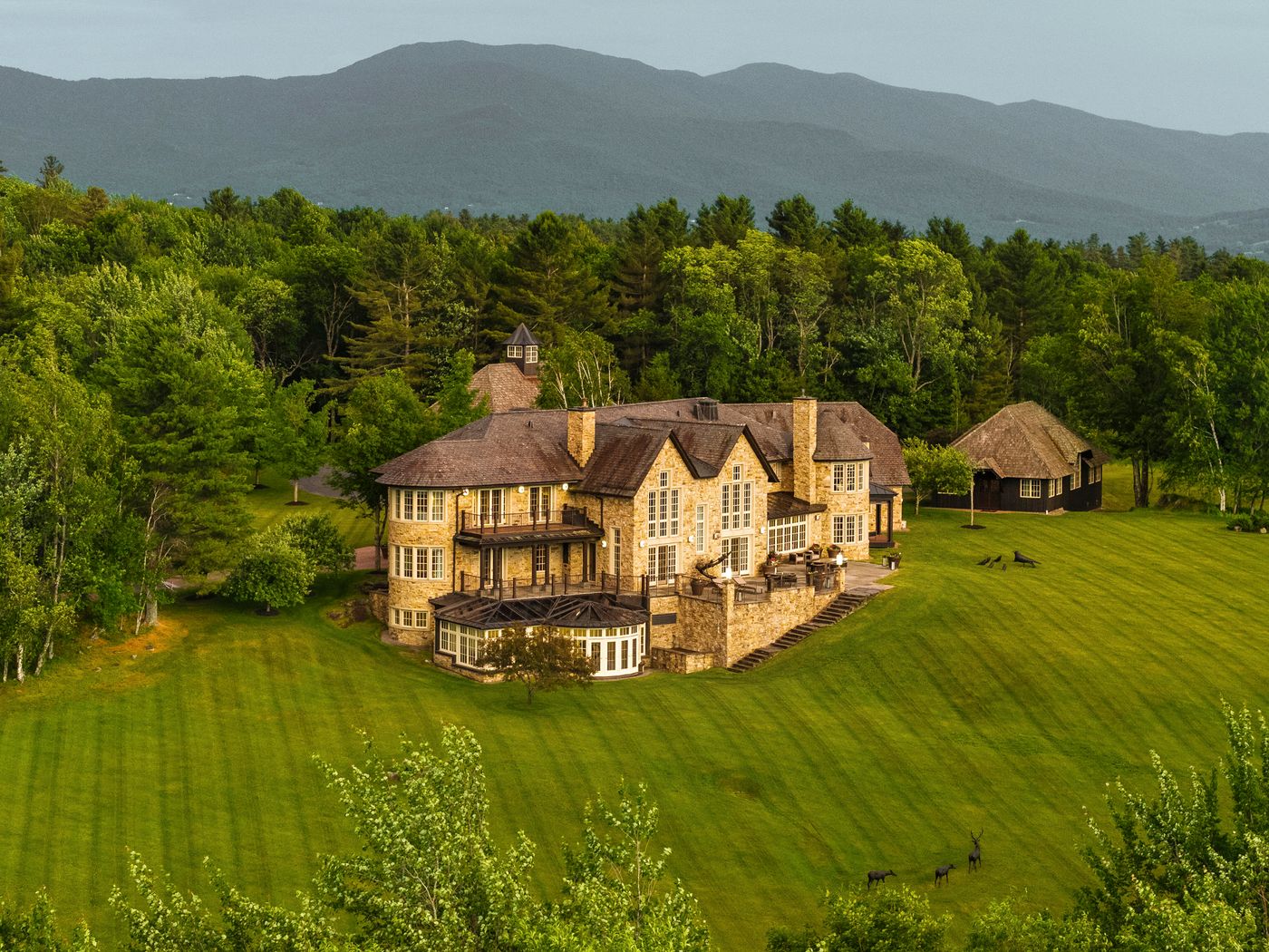 2575 Weeks Hill Road Stowe VT 05672