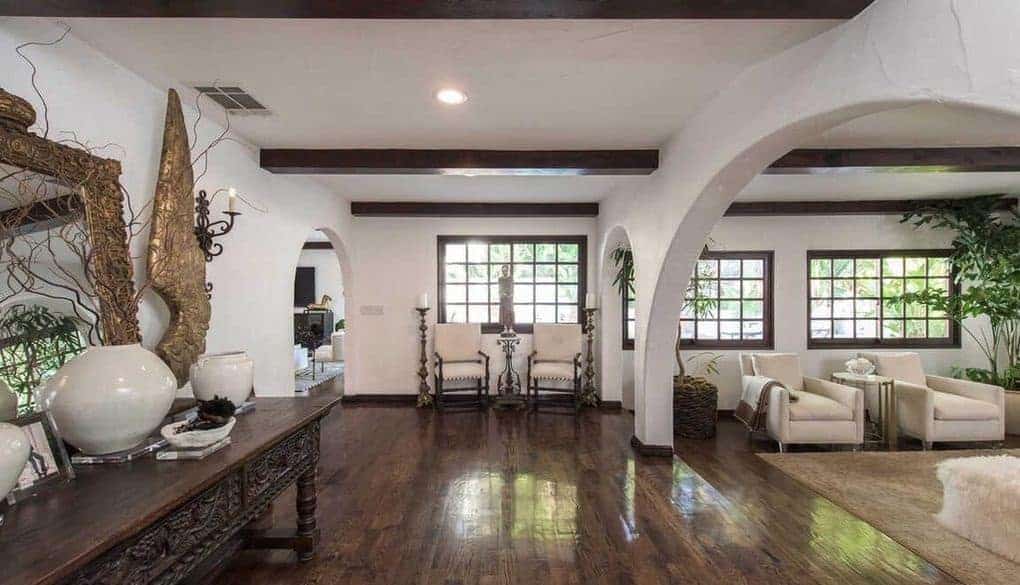 2862 Nichols Canyon Road Los Angeles CA 90046