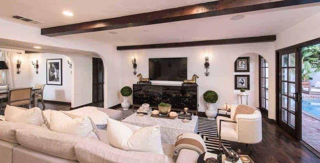 2862 Nichols Canyon Road Los Angeles CA 90046