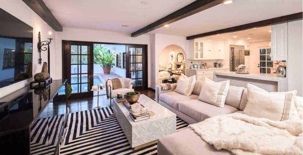 2862 Nichols Canyon Road Los Angeles CA 90046