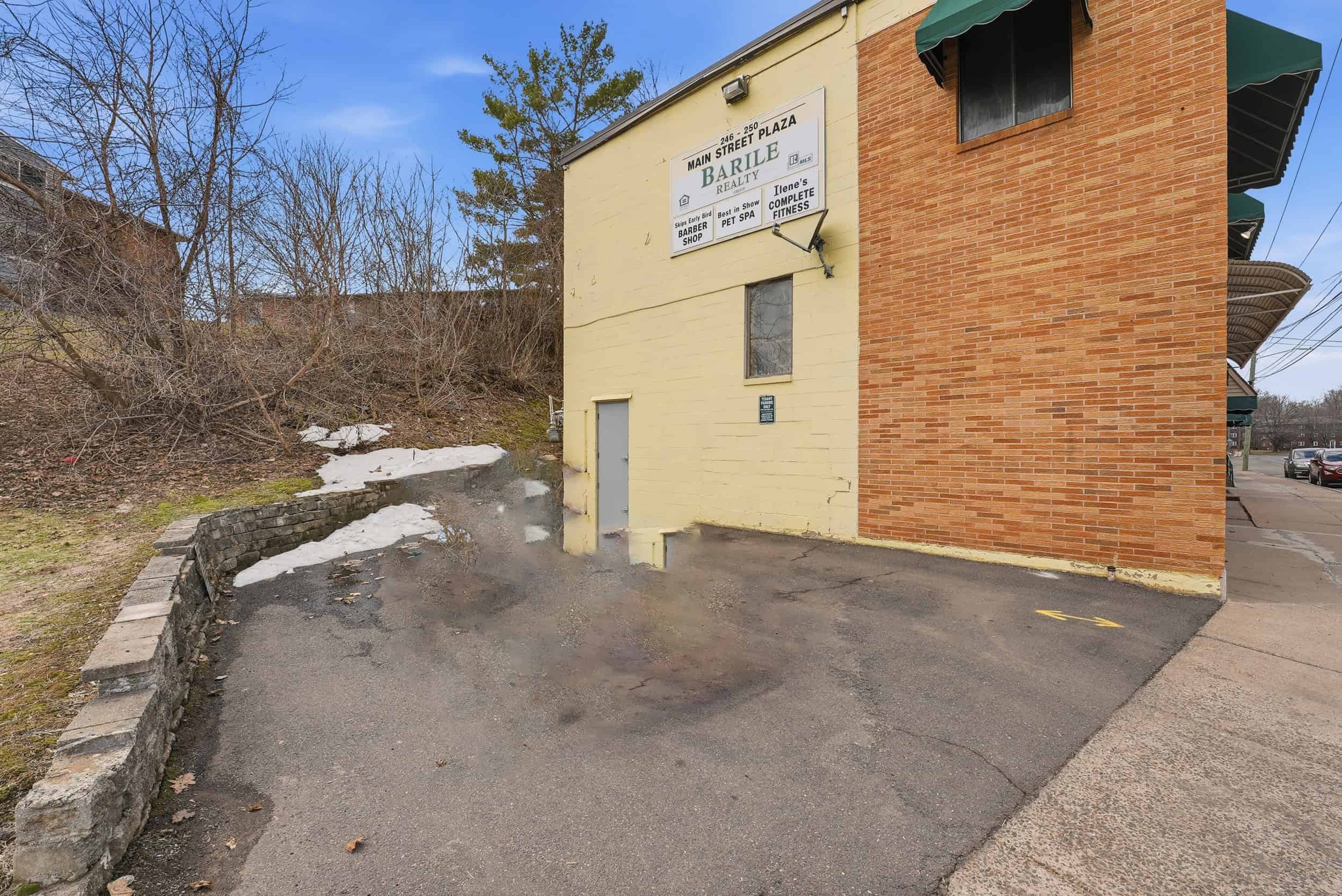 246 Main Street Windsor Locks CT 06096