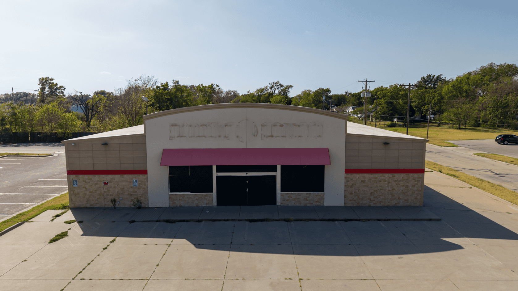2301S Seneca Wichita KS 67213