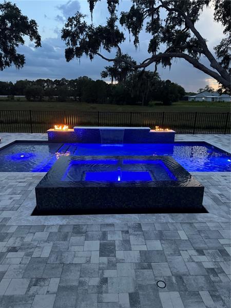 464 Long & Winding Road Groveland FL 34736