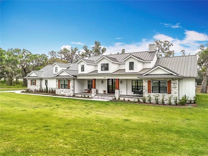 464 Long & Winding Road Groveland FL 34736