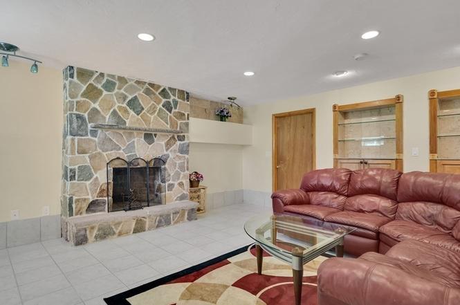 40 Oak Stoneham MA 02180