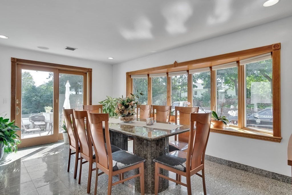 40 Oak Stoneham MA 02180