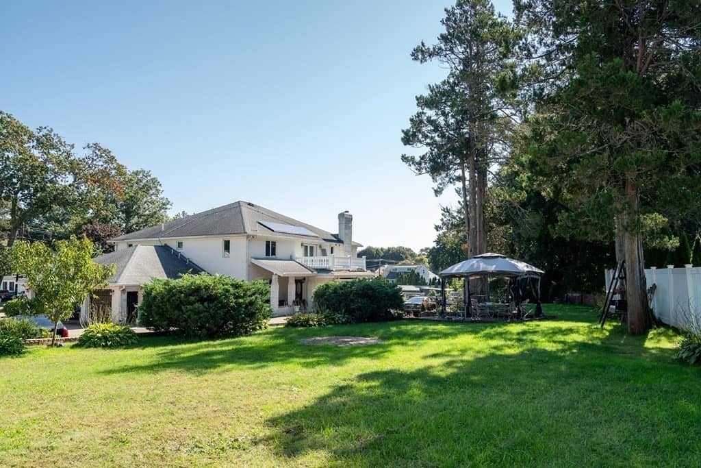 40 Oak Stoneham MA 02180