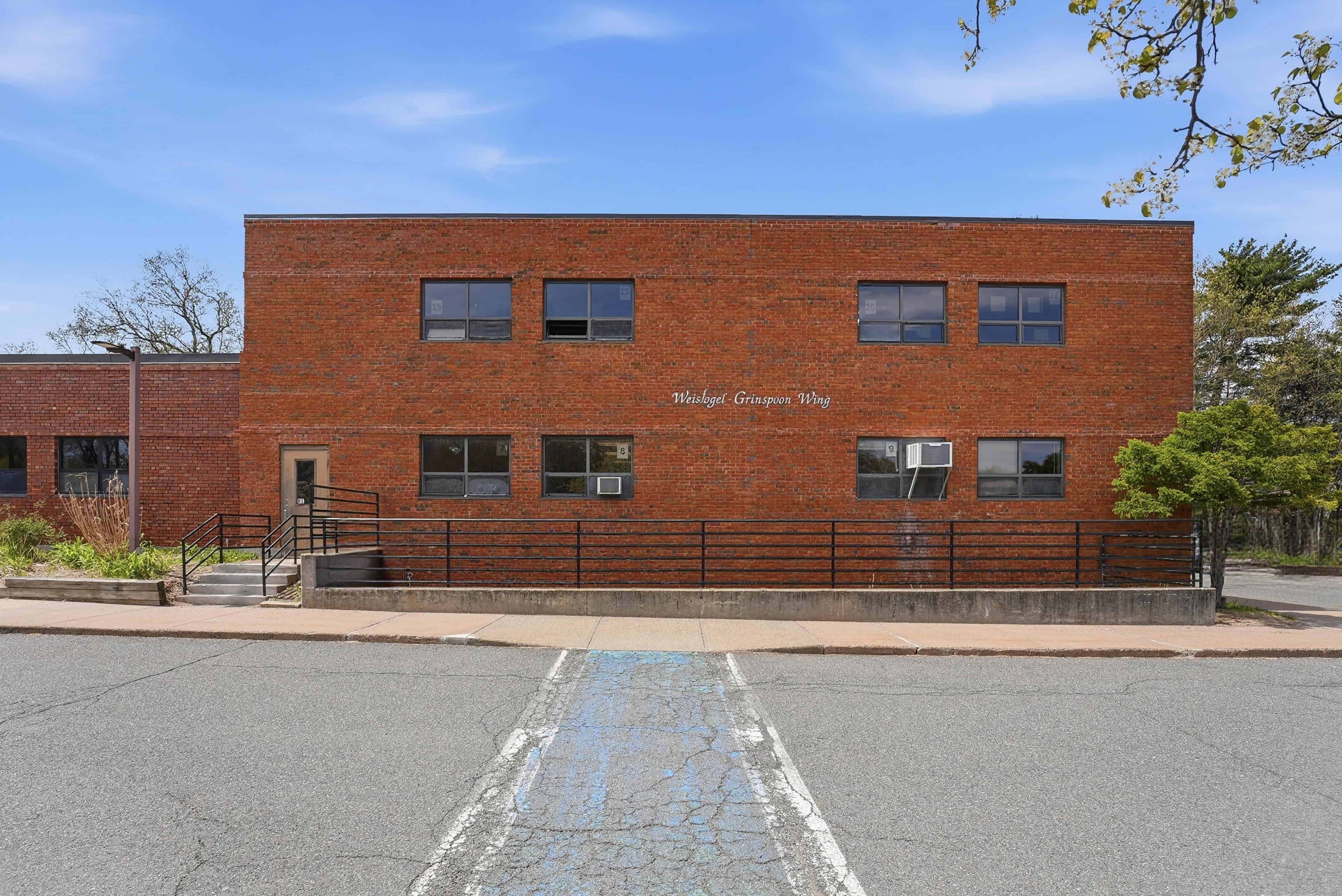 594 Converse Street Longmeadow MA 01106