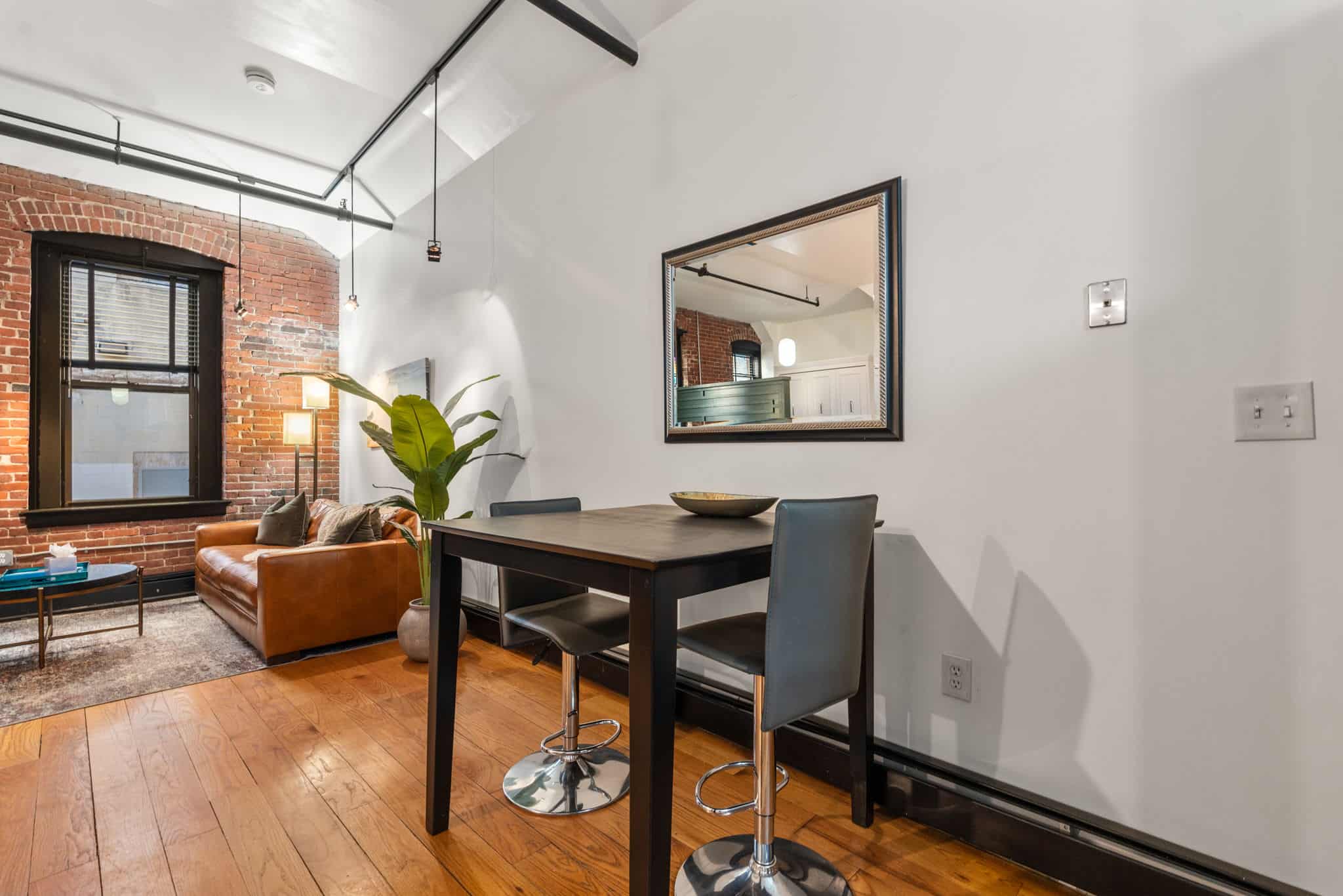 19 Stanhope Street Boston MA 02116
