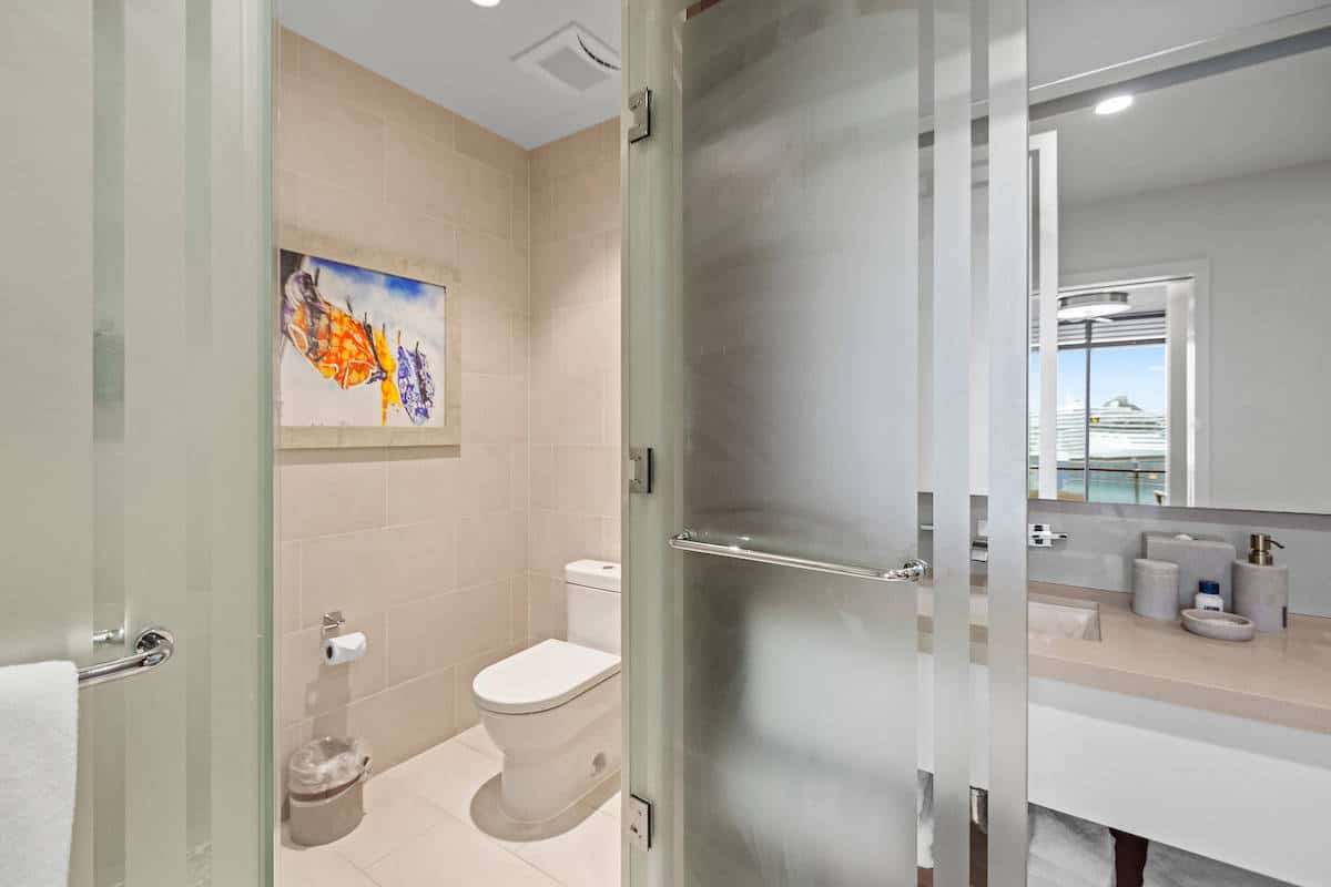 One Particular Harbour At The Pointe New Providence Paradise Island BS