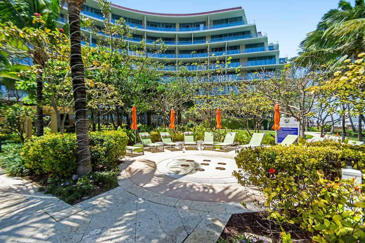 One Particular Harbour At The Pointe New Providence Paradise Island BS