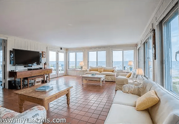 1005 Main Street Tisbury MA 02568