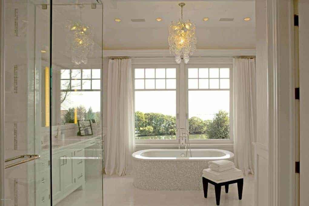 131 Meadow Rd, Riverside, Court 06878 Riverside CT 06878