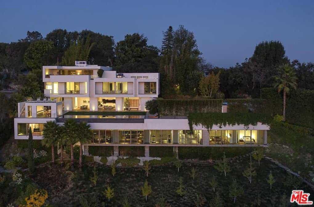 833 Stradella Road Los Angeles CA 90077