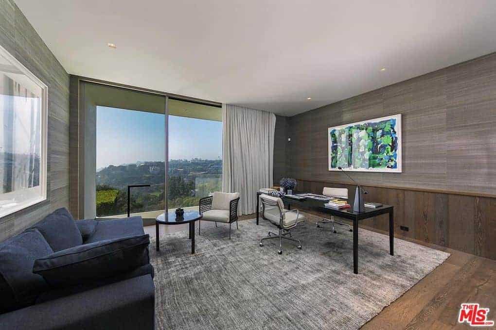833 Stradella Road Los Angeles CA 90077