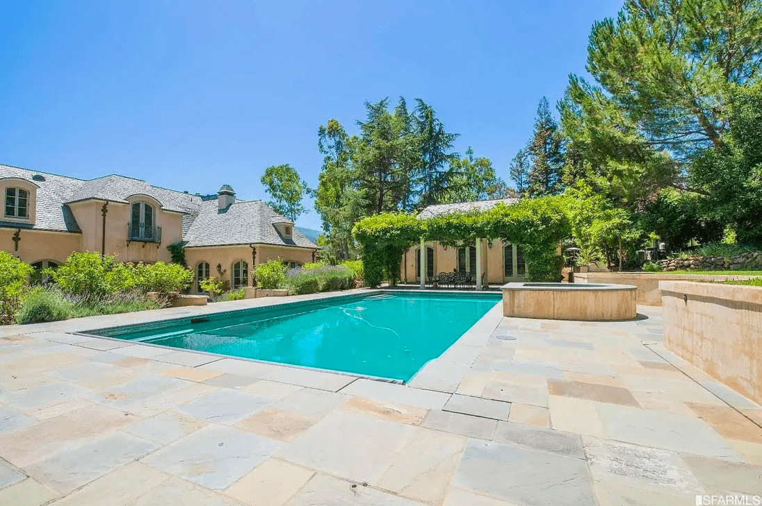 12661 Robleda Road Los Altos Hills CA 94022