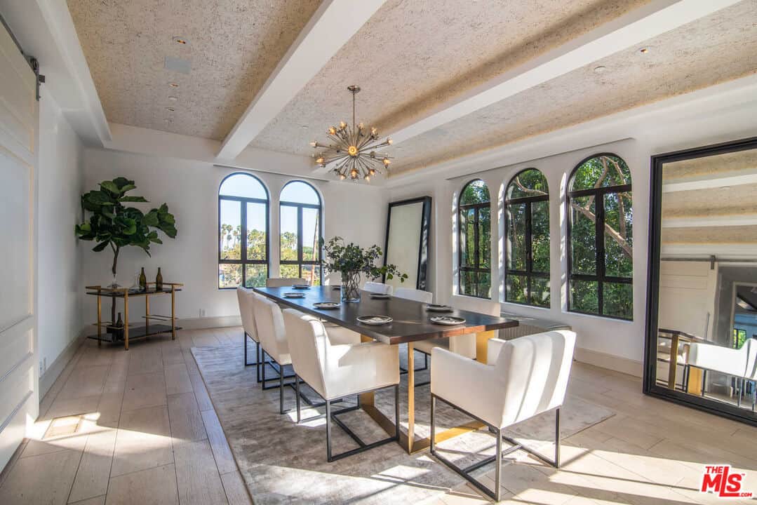 7801 Hillside Avenue Los Angeles CA 90046