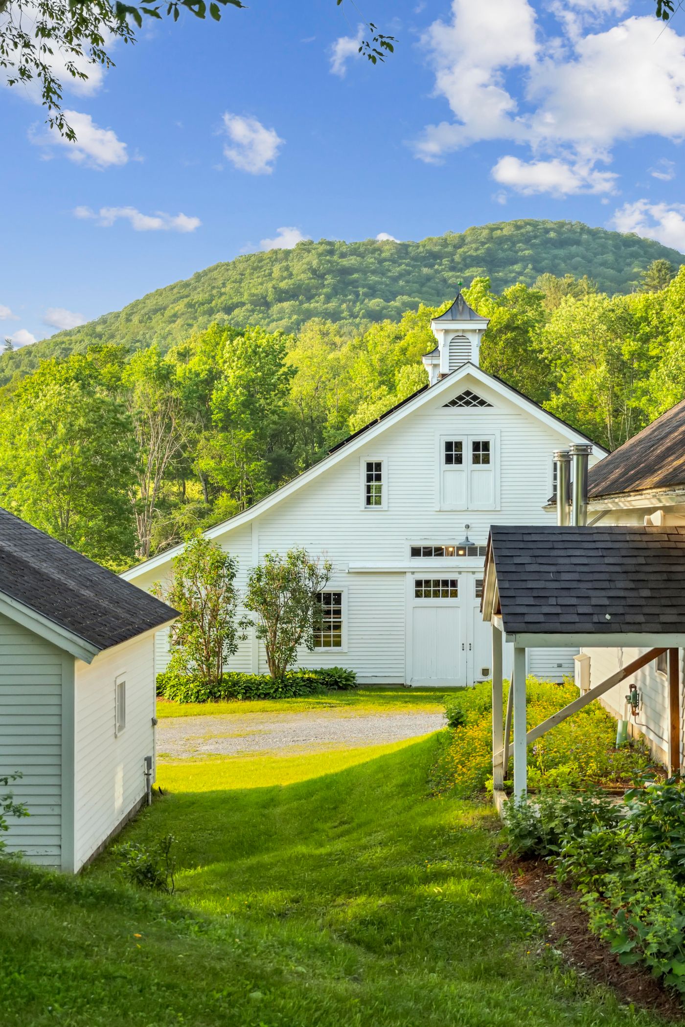 2589 W Sandgate Road Sandgate VT 05250
