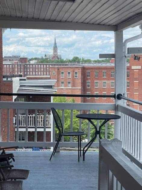 Manchester NH 03104