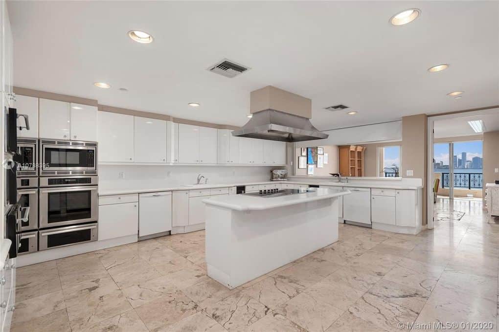 5363 Fisher Island Drive Miami Beach FL 33109