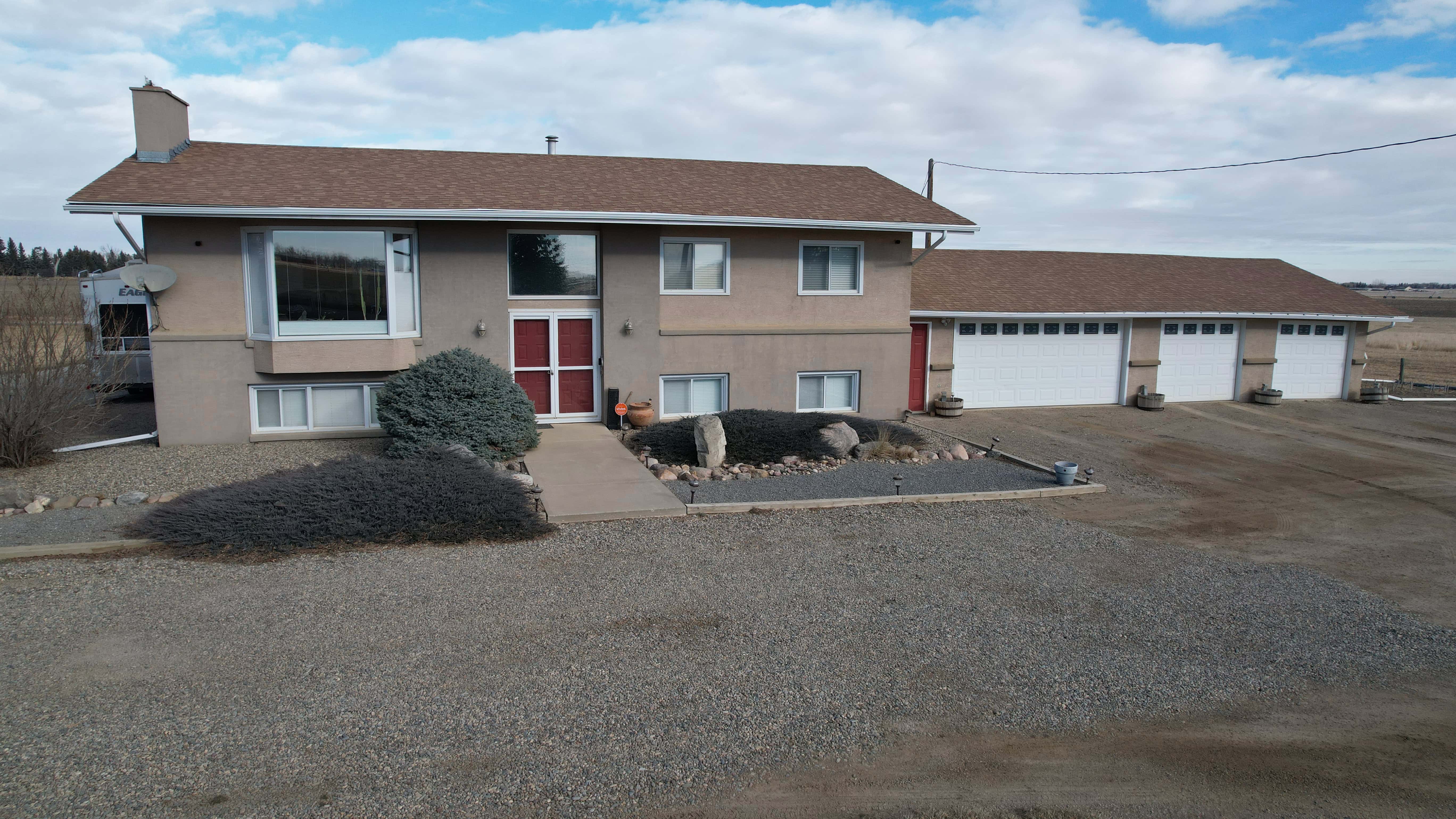 212072 Twp Road 9-4 Lethbridge County AB