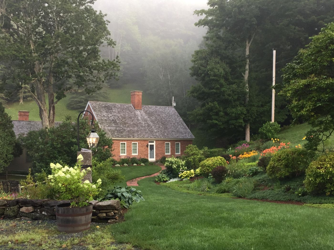 37 Maxham Road Pomfret VT 05067