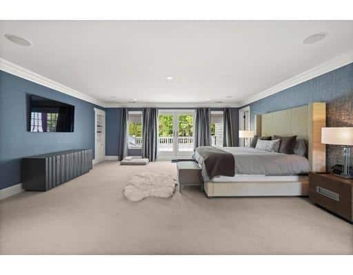 60 Howland Rd, Newton MA 02465