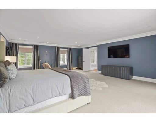 60 Howland Rd, Newton MA 02465