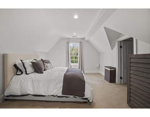 60 Howland Rd, Newton MA 02465