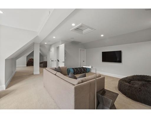 60 Howland Rd, Newton MA 02465