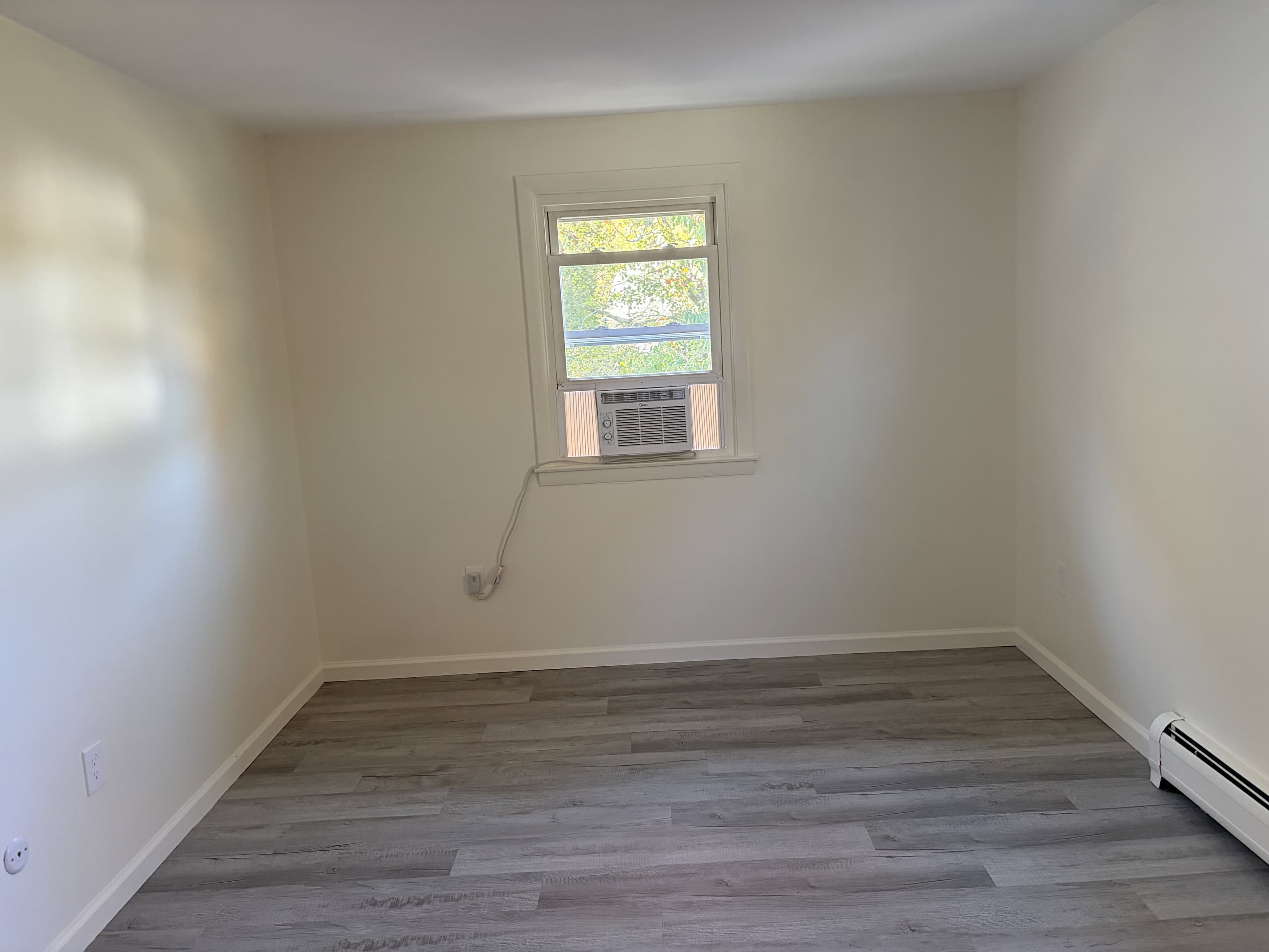 Easthampton MA 01027