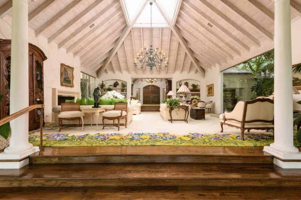 9901 Copley Drive Beverly Hills CA 90210