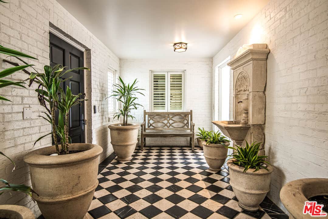 21528 Pacific Coast Highway Malibu CA 90265