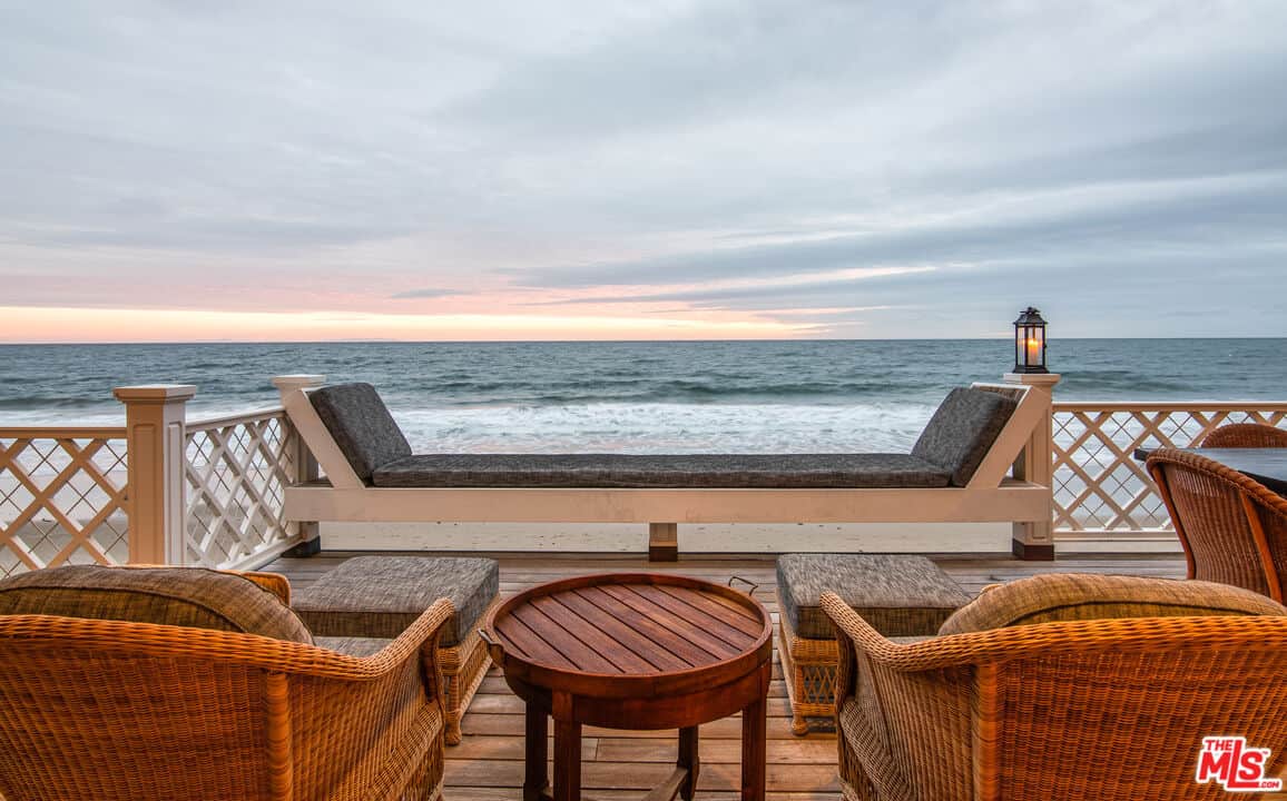 21528 Pacific Coast Highway Malibu CA 90265