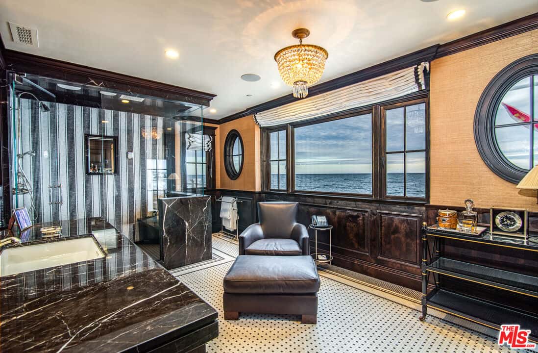 21528 Pacific Coast Highway Malibu CA 90265