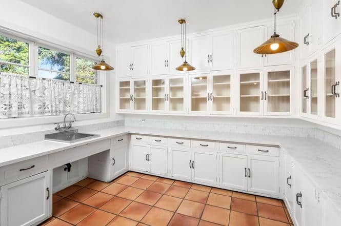 2003 La Brea Terrace Los Angeles CA 90046