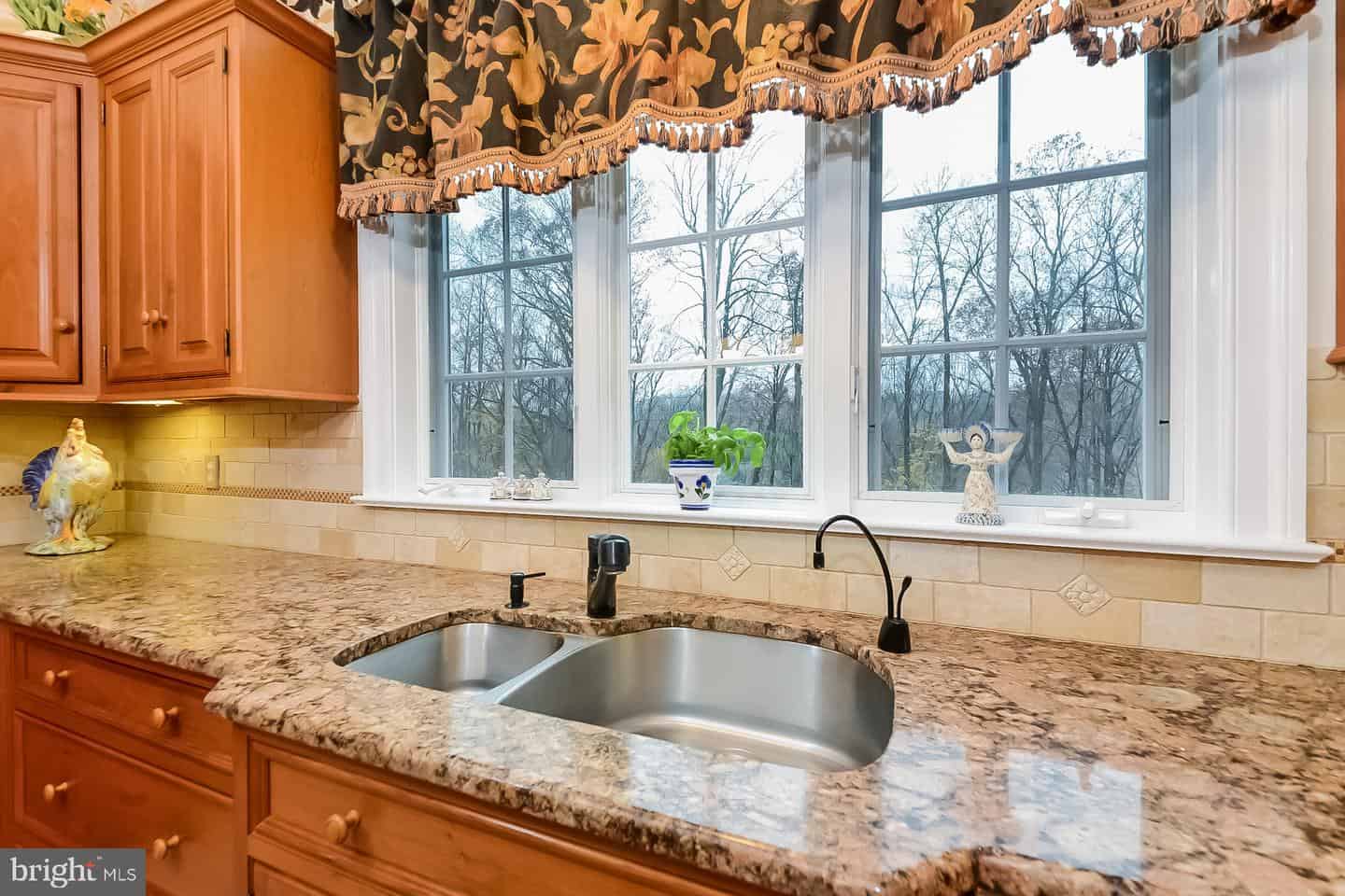 6 Douglass Lane Chester Springs PA 19425