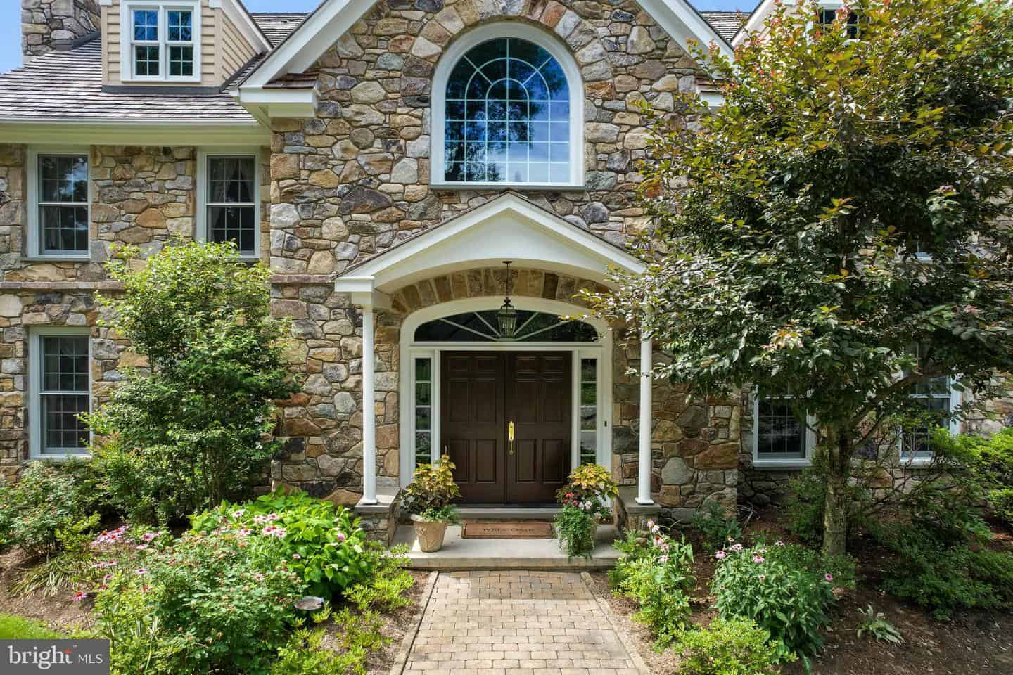 6 Douglass Lane Chester Springs PA 19425