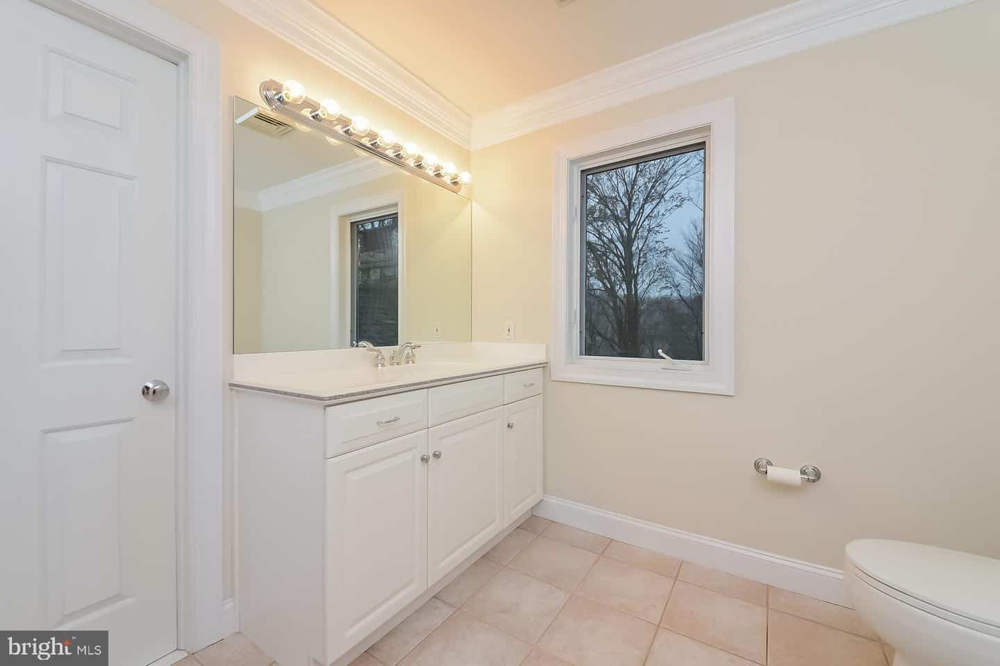 6 Douglass Lane Chester Springs PA 19425
