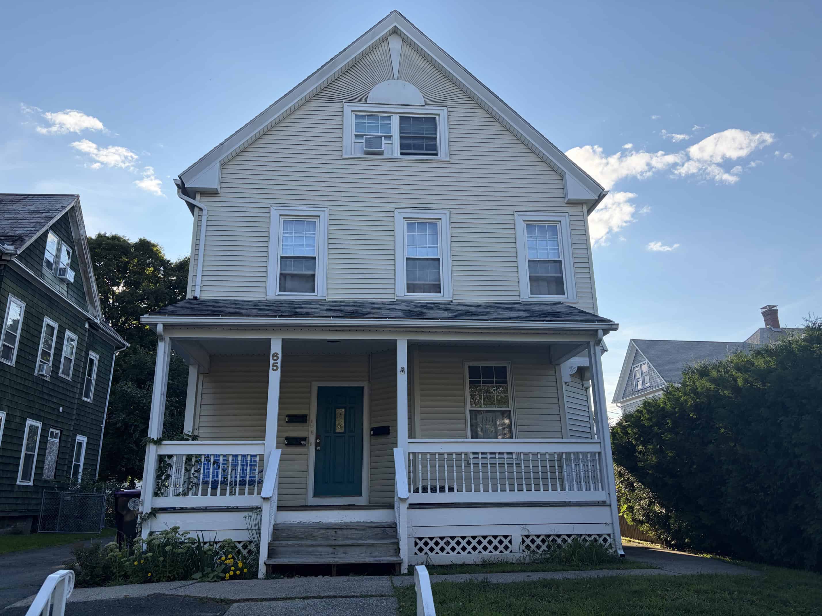 Holyoke MA 01040