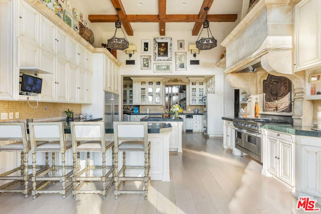 Upper Riviera Los Angeles CA 90272