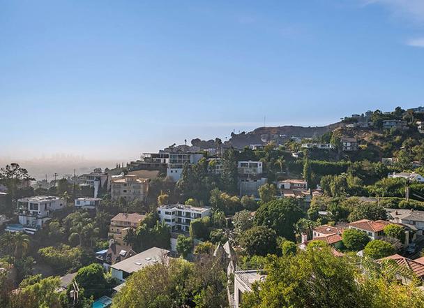 8418 Franklin Avenue Los Angeles CA 90069