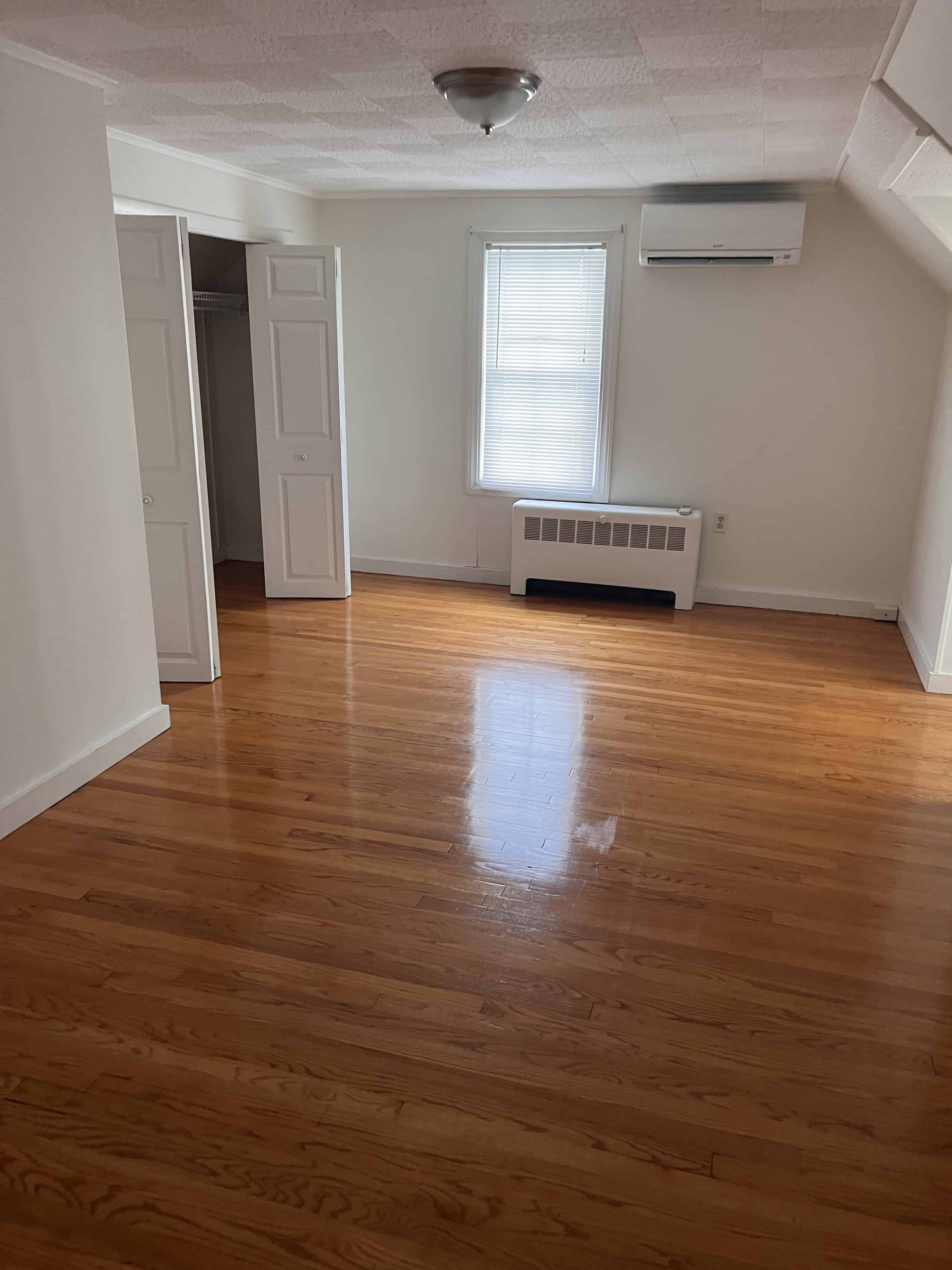 Easthampton MA 01027